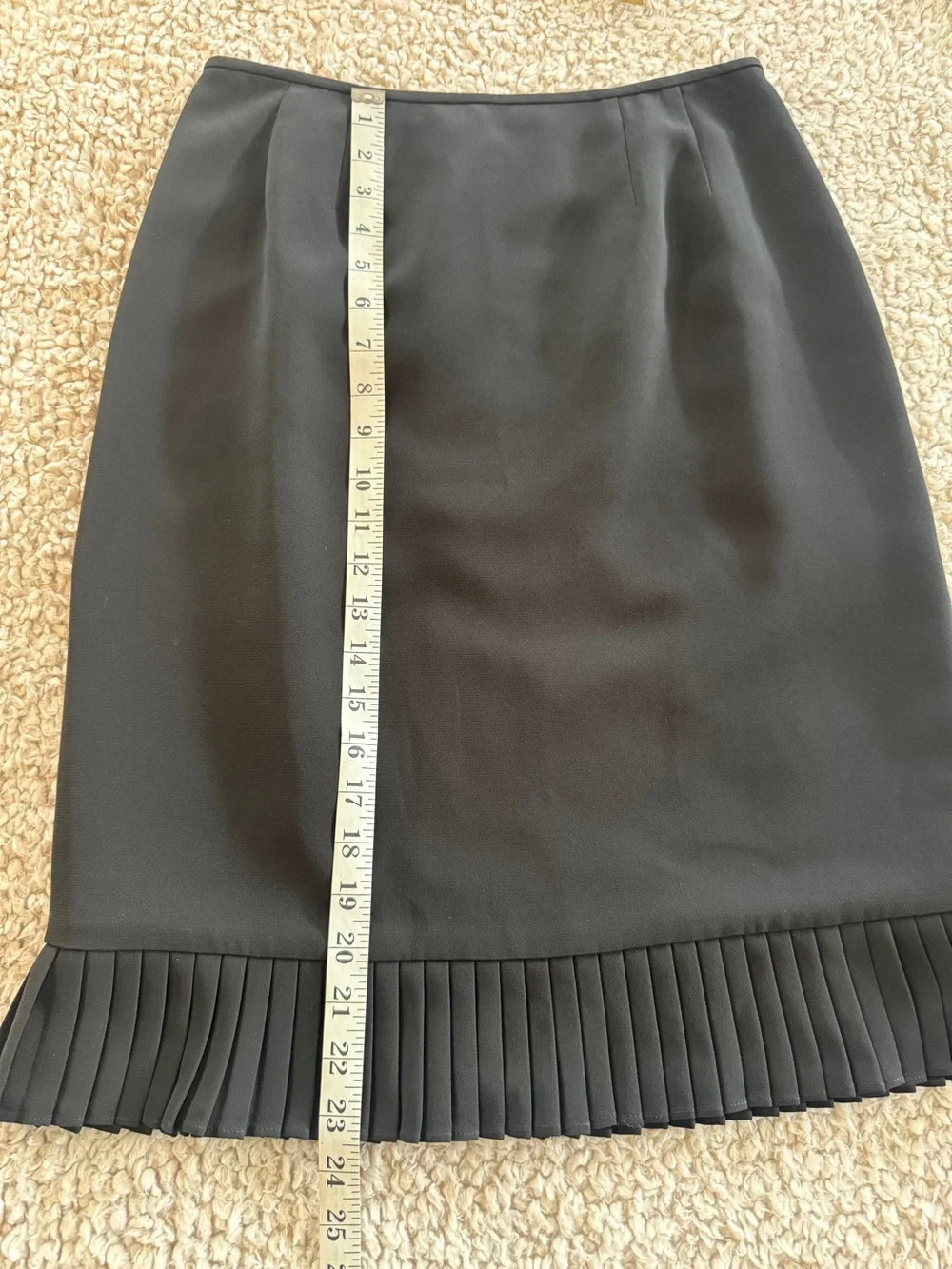 Le Suit Petite 6P Black Pleated Hem Skirt Lined Career Office Midi Pencil Skirt